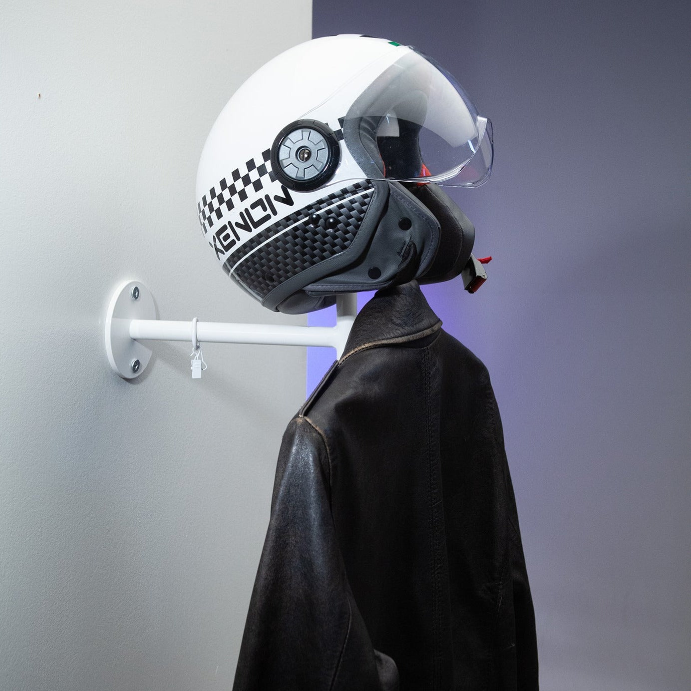 OCCASIONE Porta casco e giacca/tuta da moto, bici o sci a parete - MONOLITH